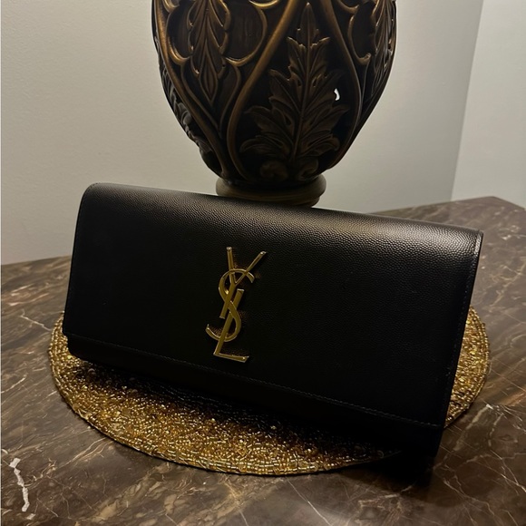 SAINT LAURENT KATE CLUTCH IN GRAIN DE POUDRE EMBOSSED LEATHER BLACK - Picture 5 of 5